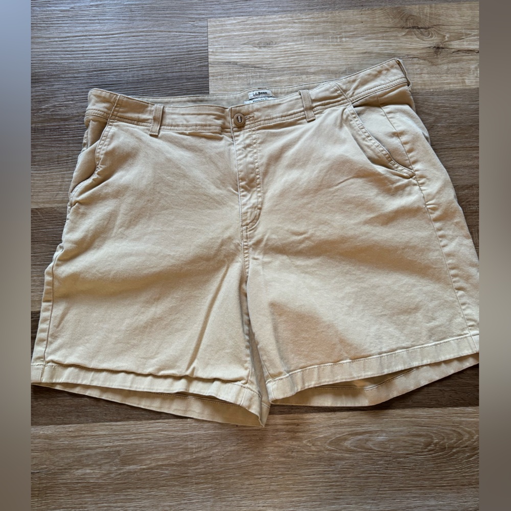 L.L. Bean Women's Kakhi Bermudas
